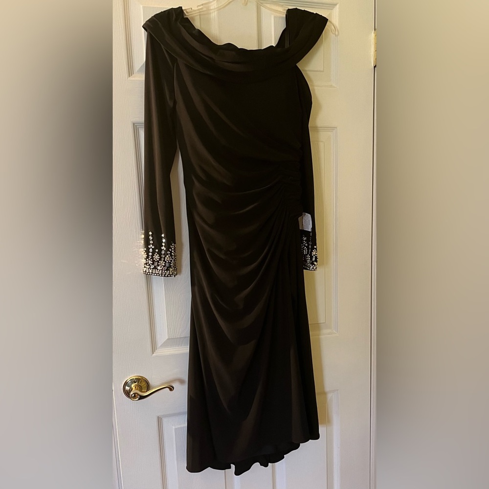 Mac Duggal NWT Black 1-Shoulder LS Rhinestone Sleeved on cuffs size 8 26… - Picture 5 of 13